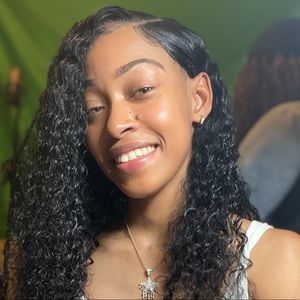 Meet your Posher, Lauryn